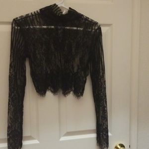 Motel SZ M lace cropped top